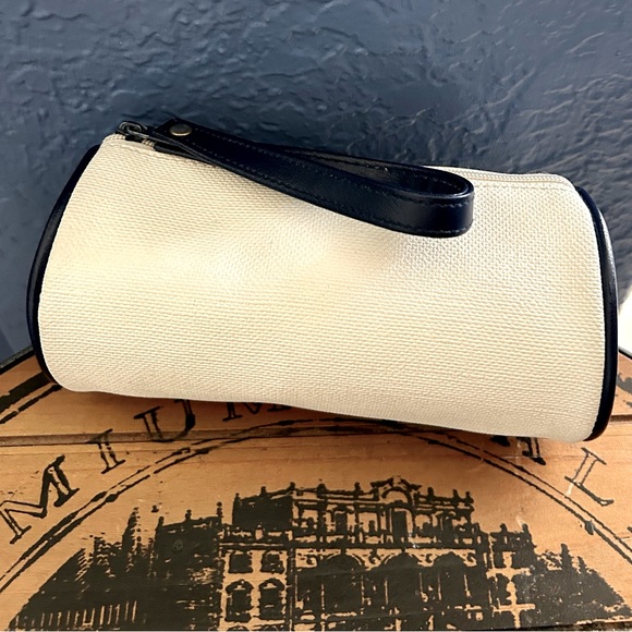 Cream Canvas Navy Blue Trim Cylindrical Barrel Wristlet Travel Bag Pouch Clutch - Picture 3 of 16